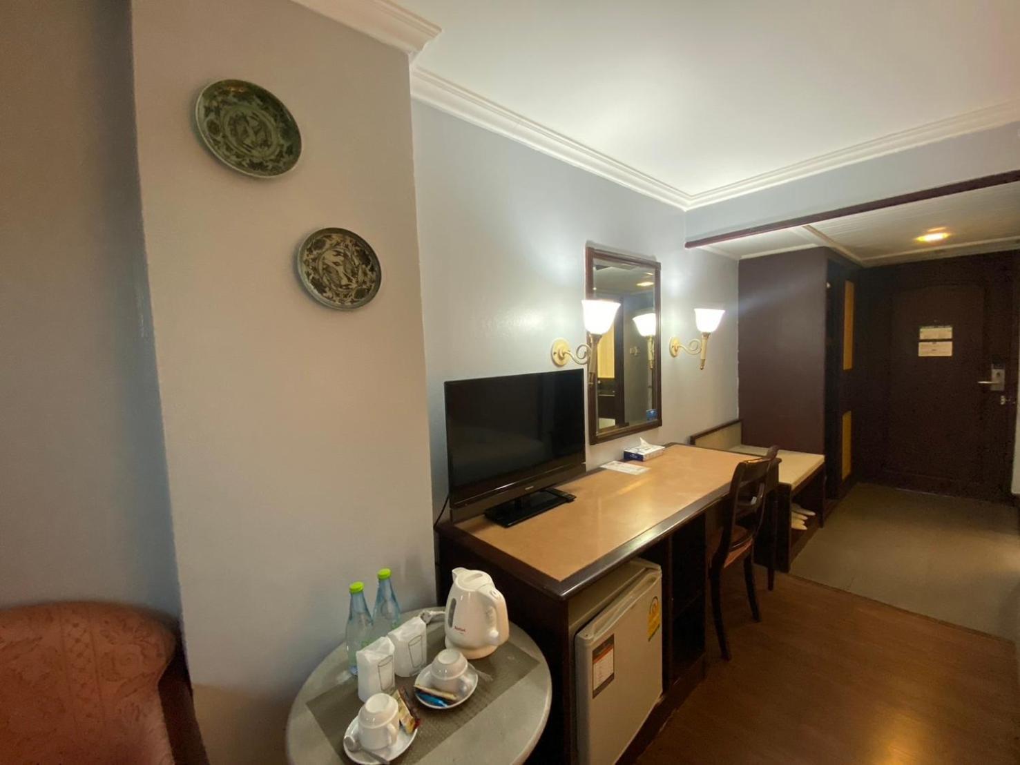 Mayflower Grande Hotel Phitsanulok Zewnętrze zdjęcie